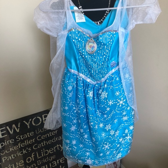 frozen dress up clothes